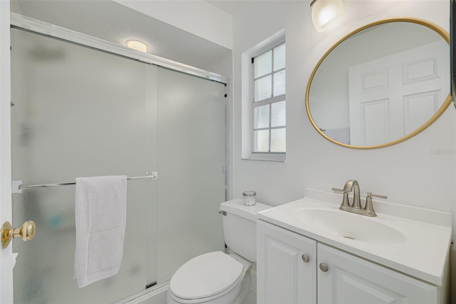 Image 32 of 45 For 4766 Royal Palm Circle Ne