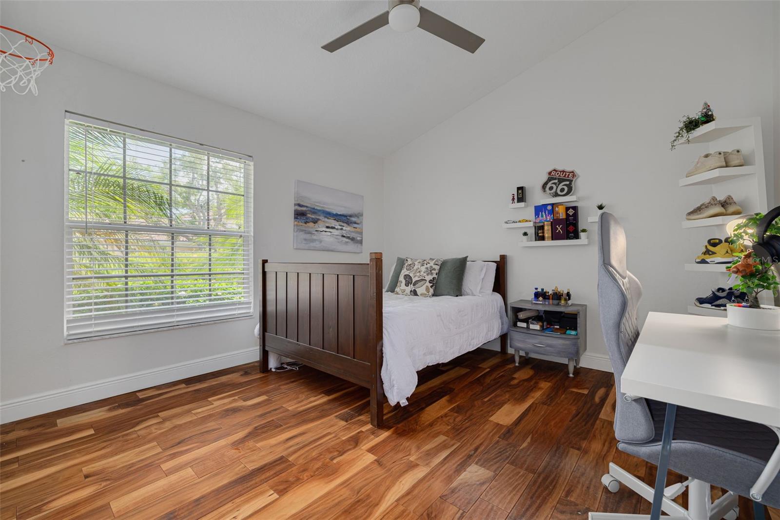 Image 36 of 45 For 4766 Royal Palm Circle Ne