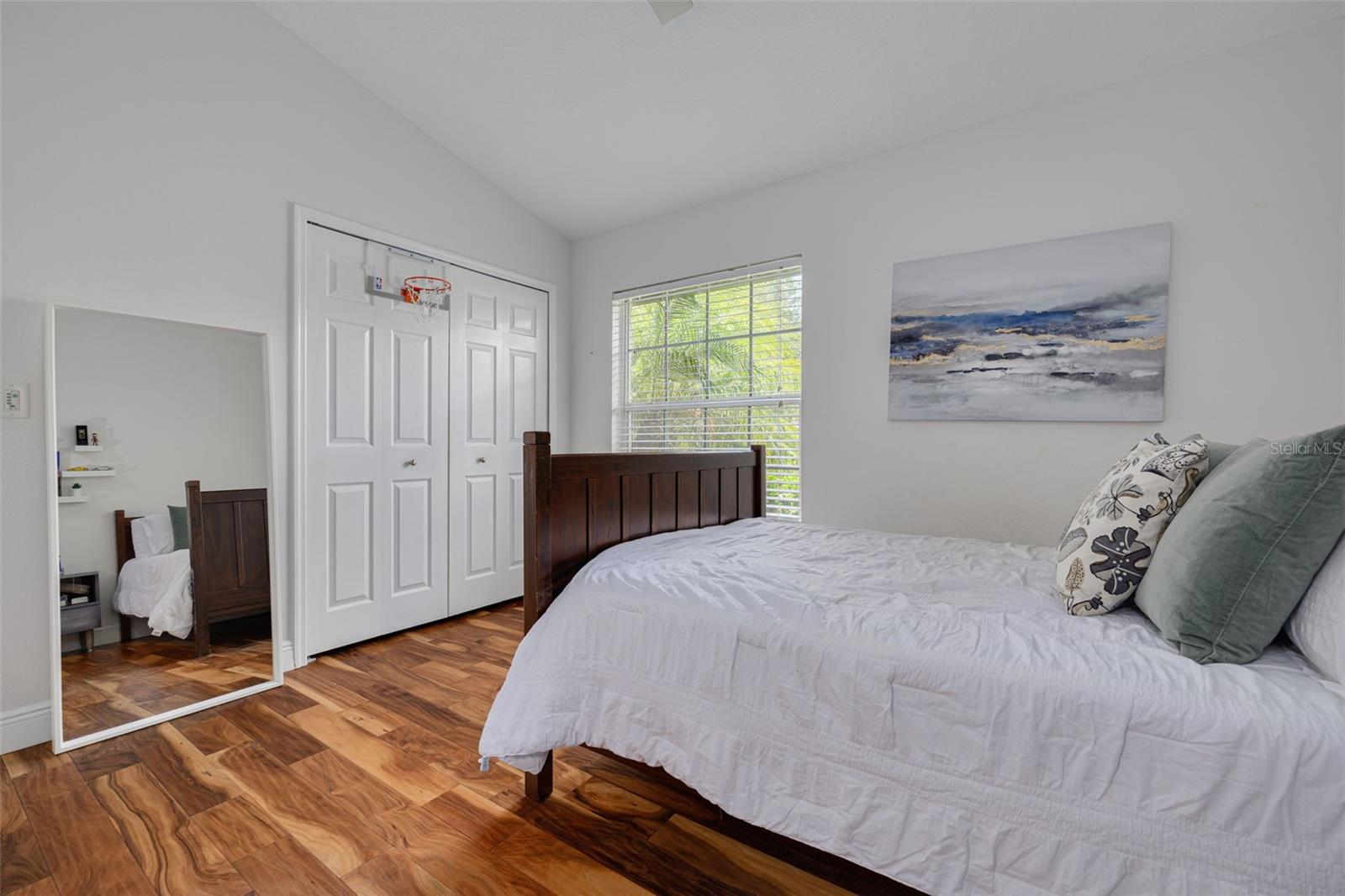 Image 37 of 45 For 4766 Royal Palm Circle Ne