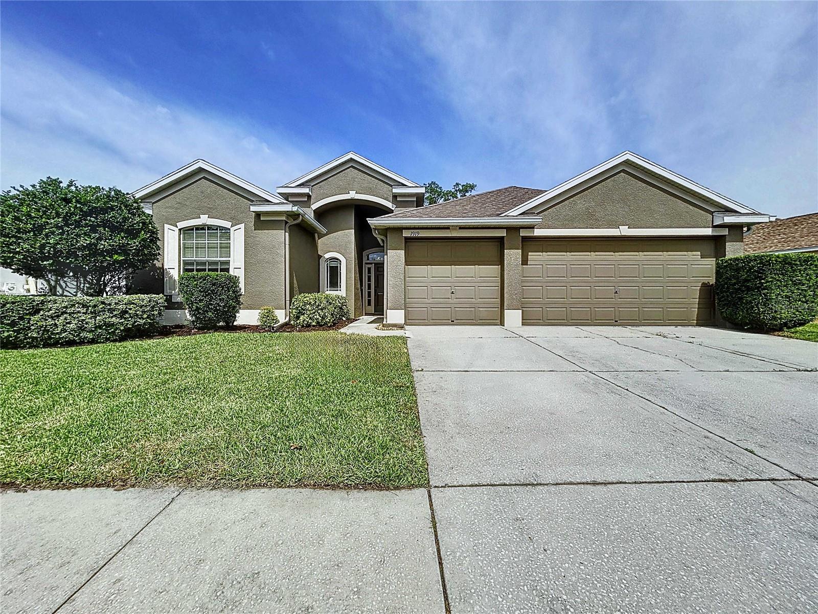 Image 39 of 98 For 1919 Oswego Drive