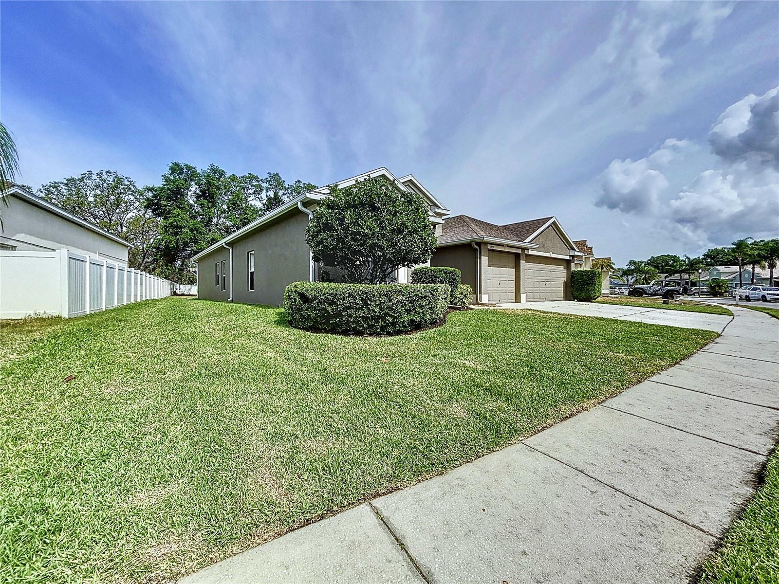 Image 84 of 98 For 1919 Oswego Drive