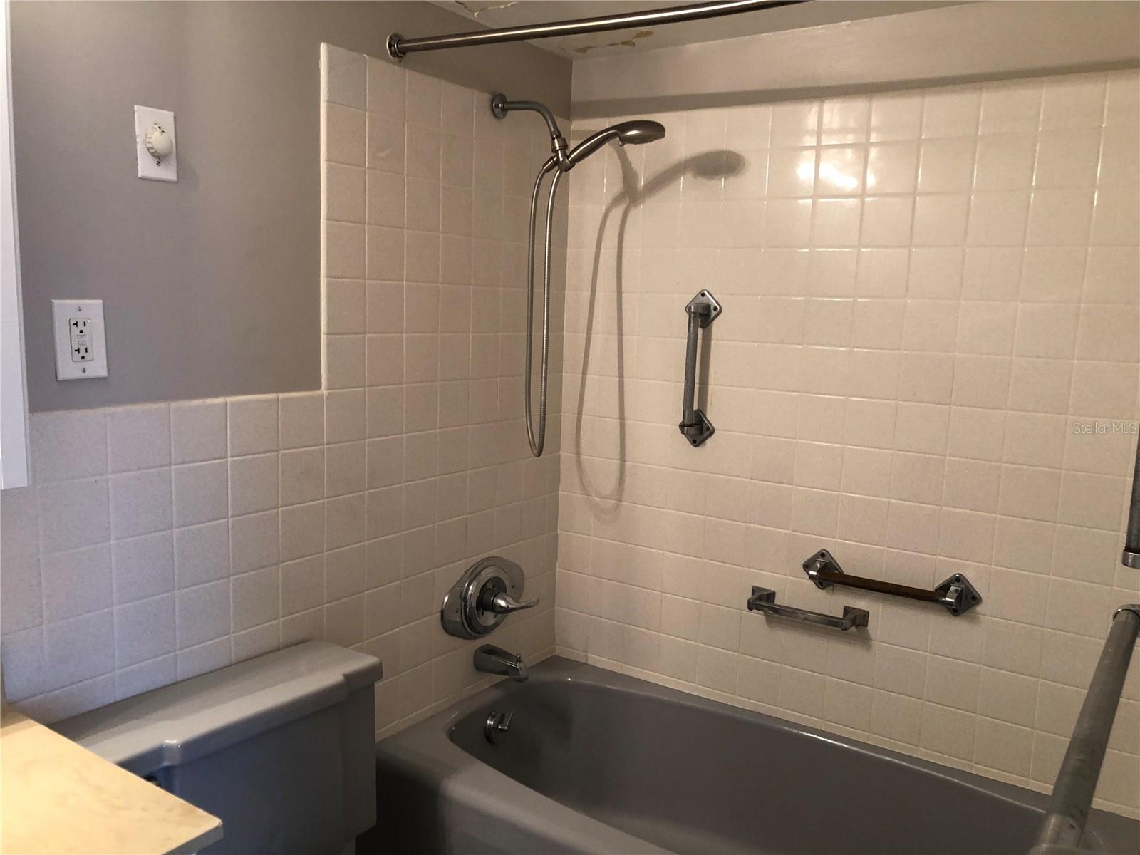 Image 14 of 29 For 10355 Paradise Boulevard 414