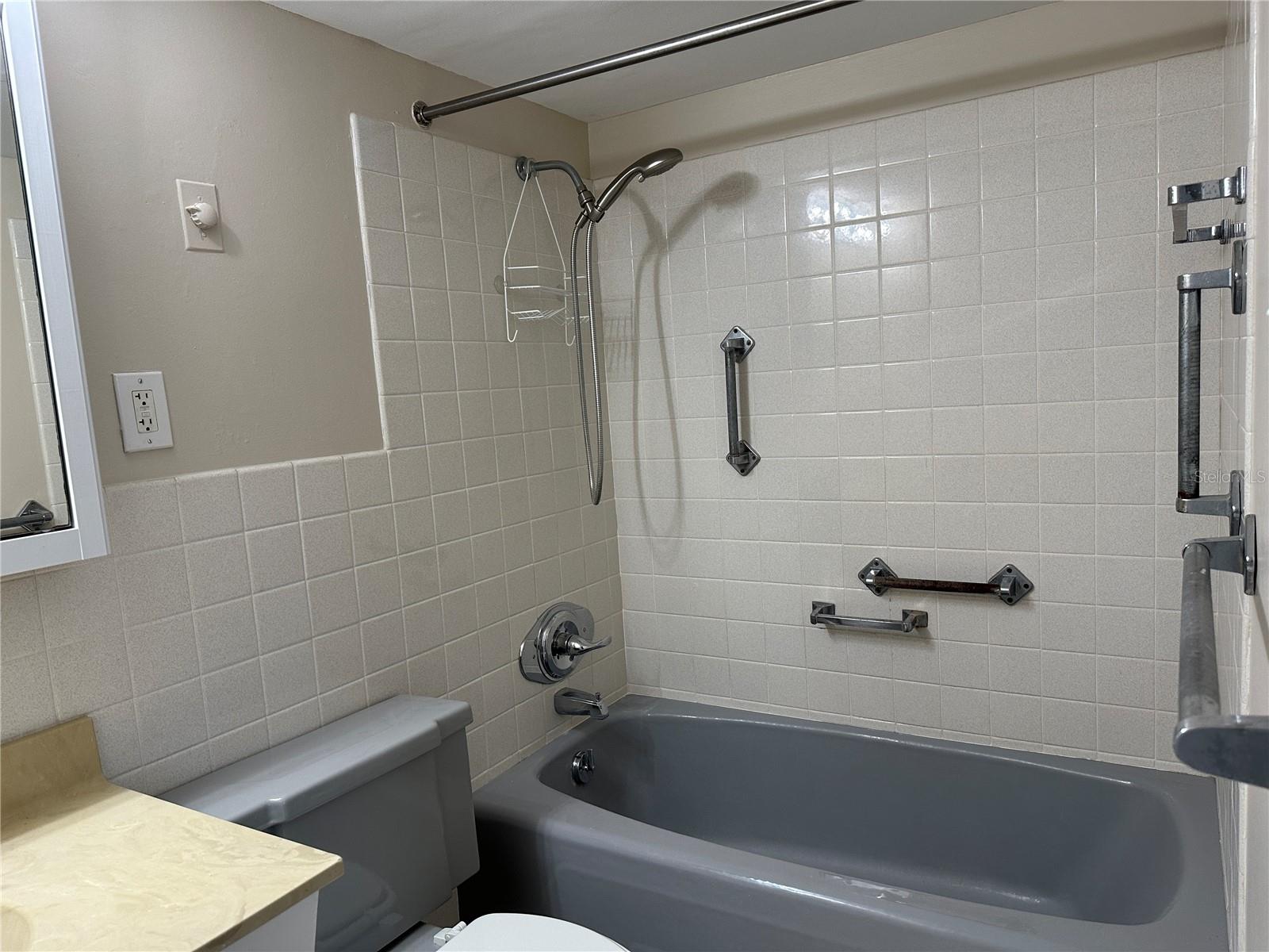 Image 15 of 29 For 10355 Paradise Boulevard 414