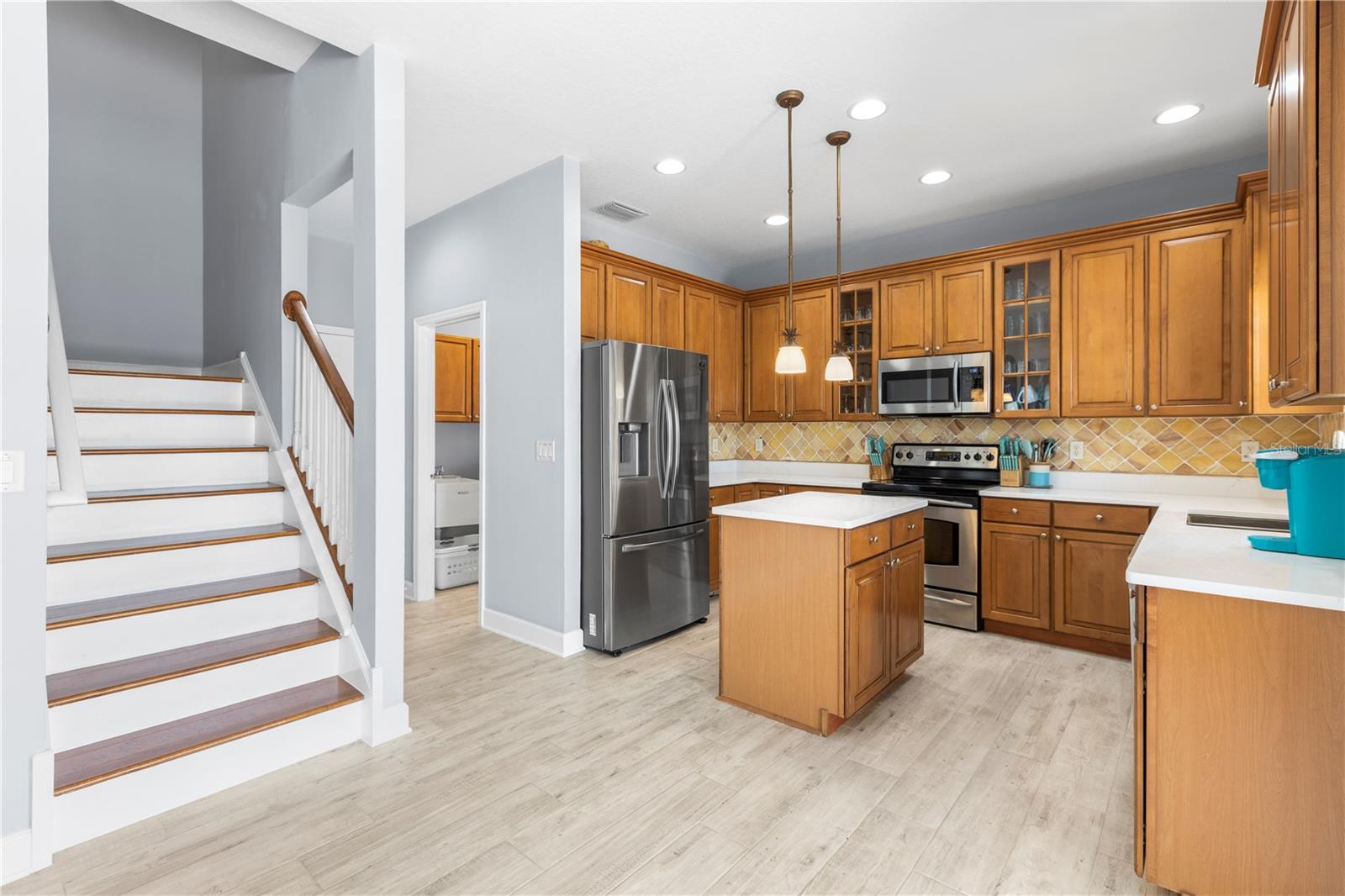 Image 15 of 70 For 1858 Mira Lago Circle
