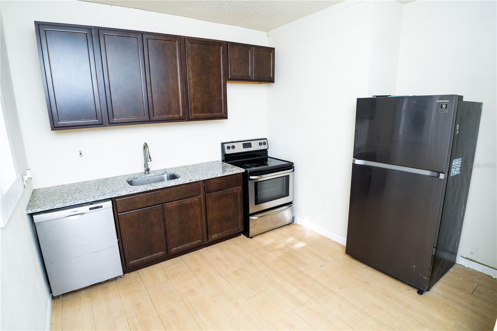 Image 11 of 35 For 3515 8th Avenue