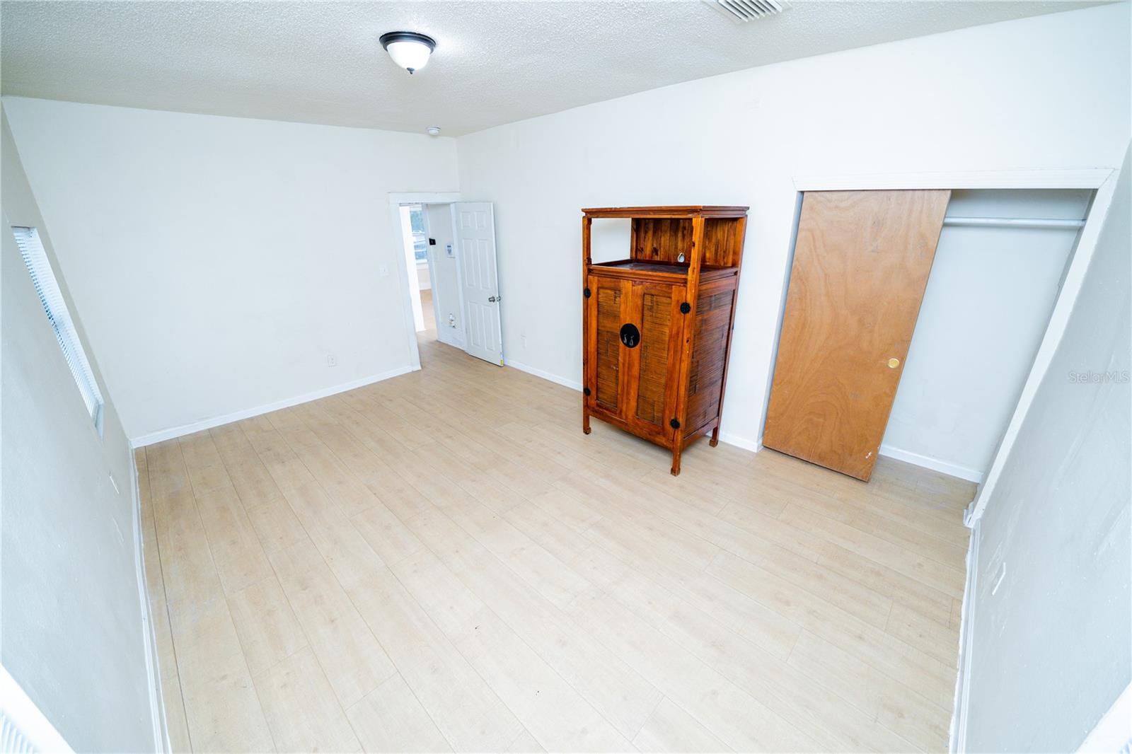 Image 21 of 35 For 3515 8th Avenue
