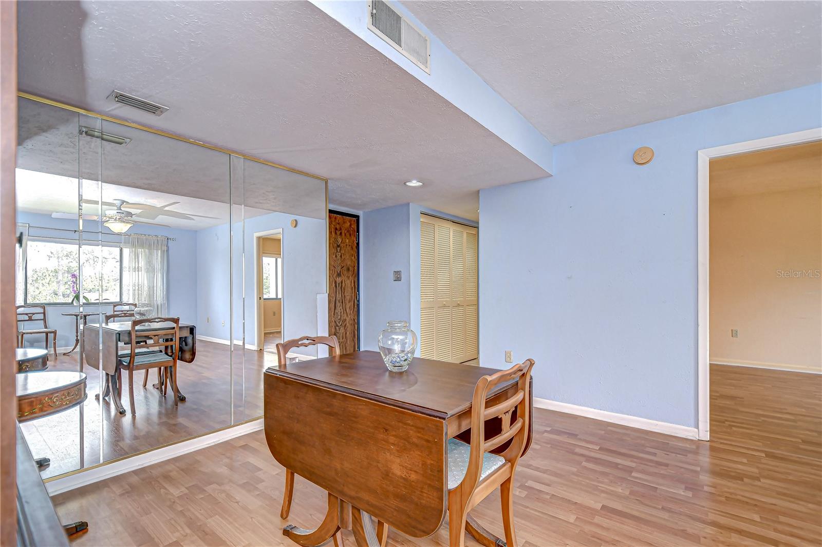 Image 10 of 30 For 13602 Village Drive 1309