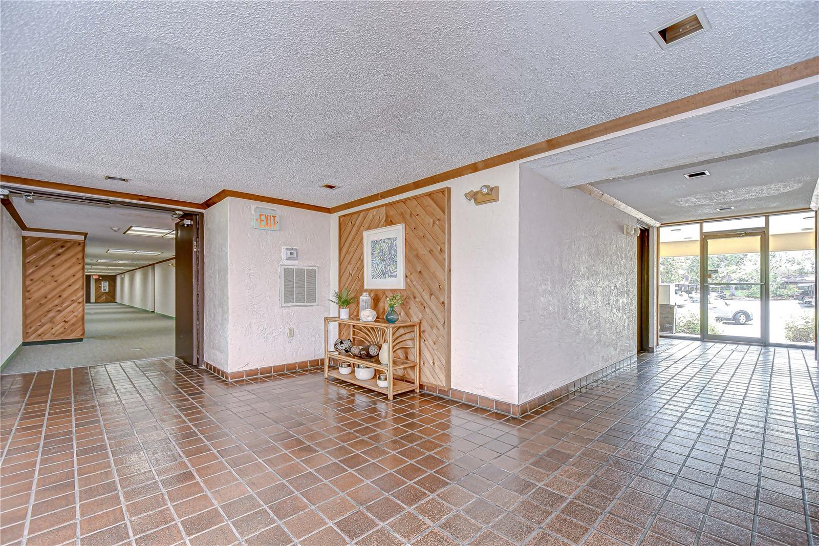 Image 5 of 30 For 13602 Village Drive 1309