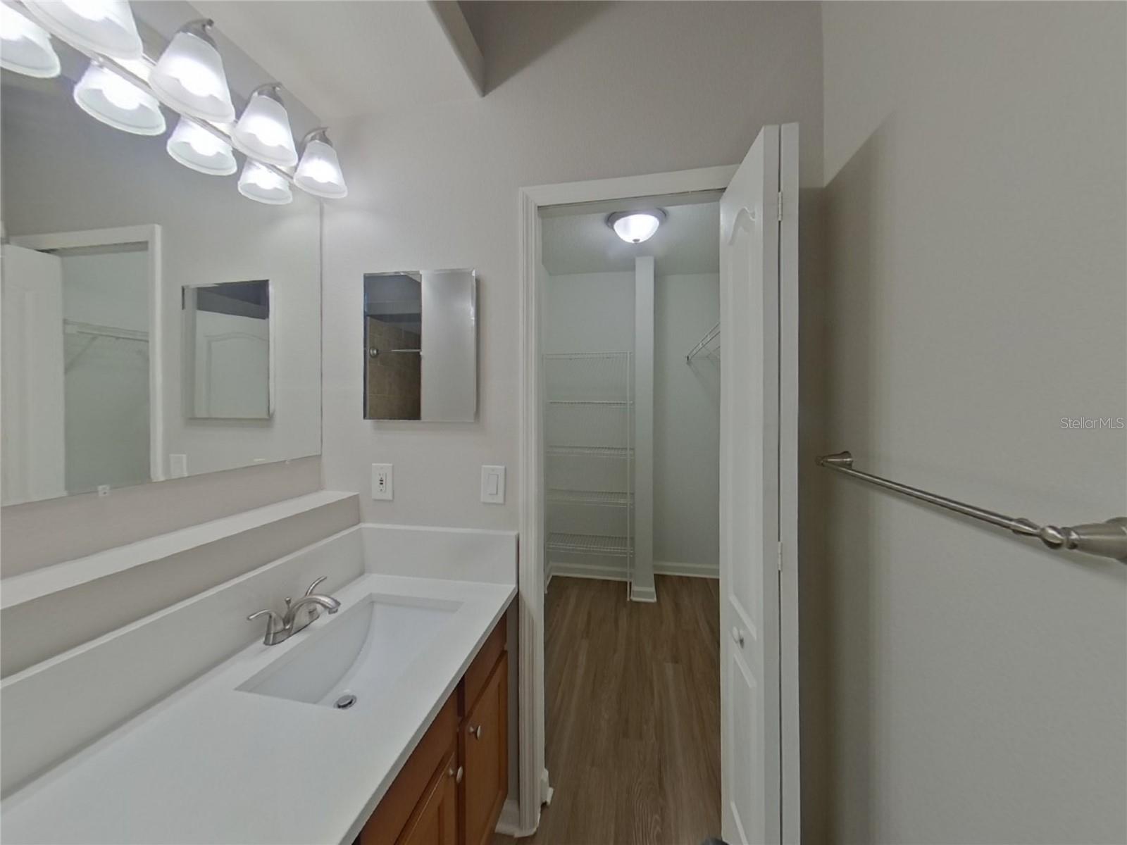 Image 11 of 19 For 2512 Meadow Oaks Loop