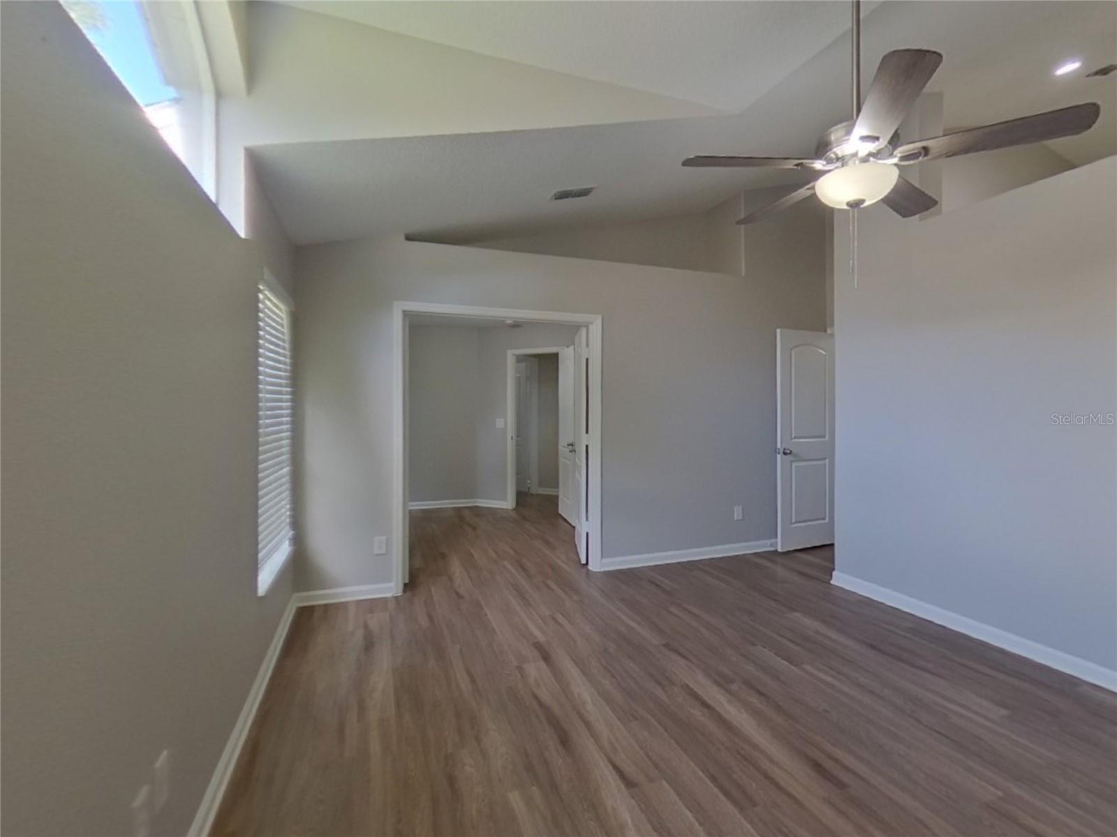 Image 9 of 19 For 2512 Meadow Oaks Loop