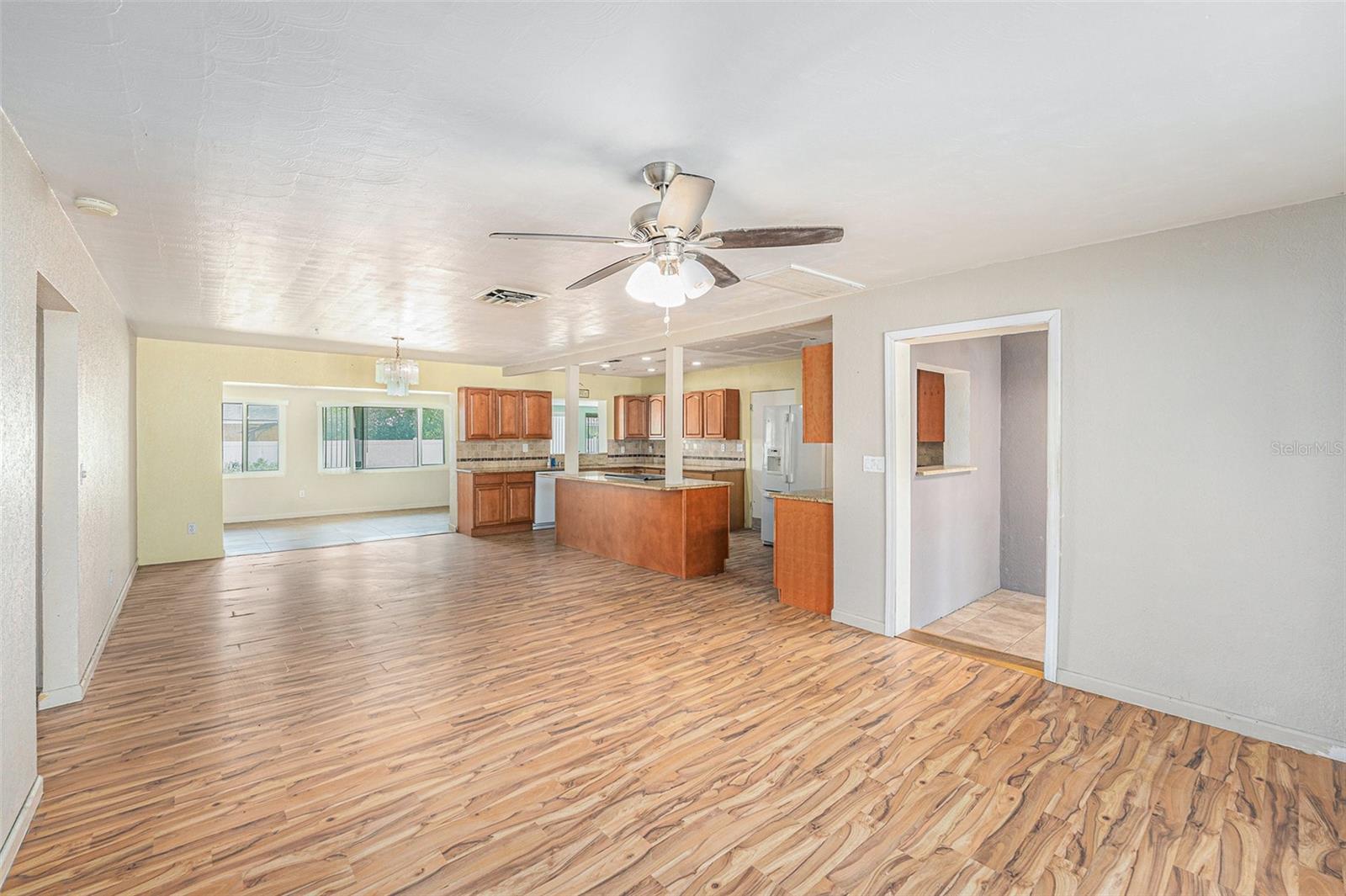 Image 6 of 30 For 109 Nimbus Avenue