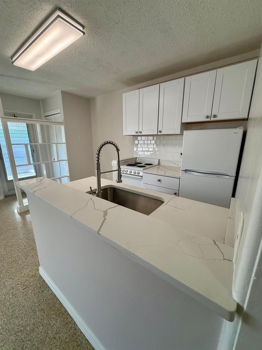Image 2 of 10 For 7317 46th Avenue N 3