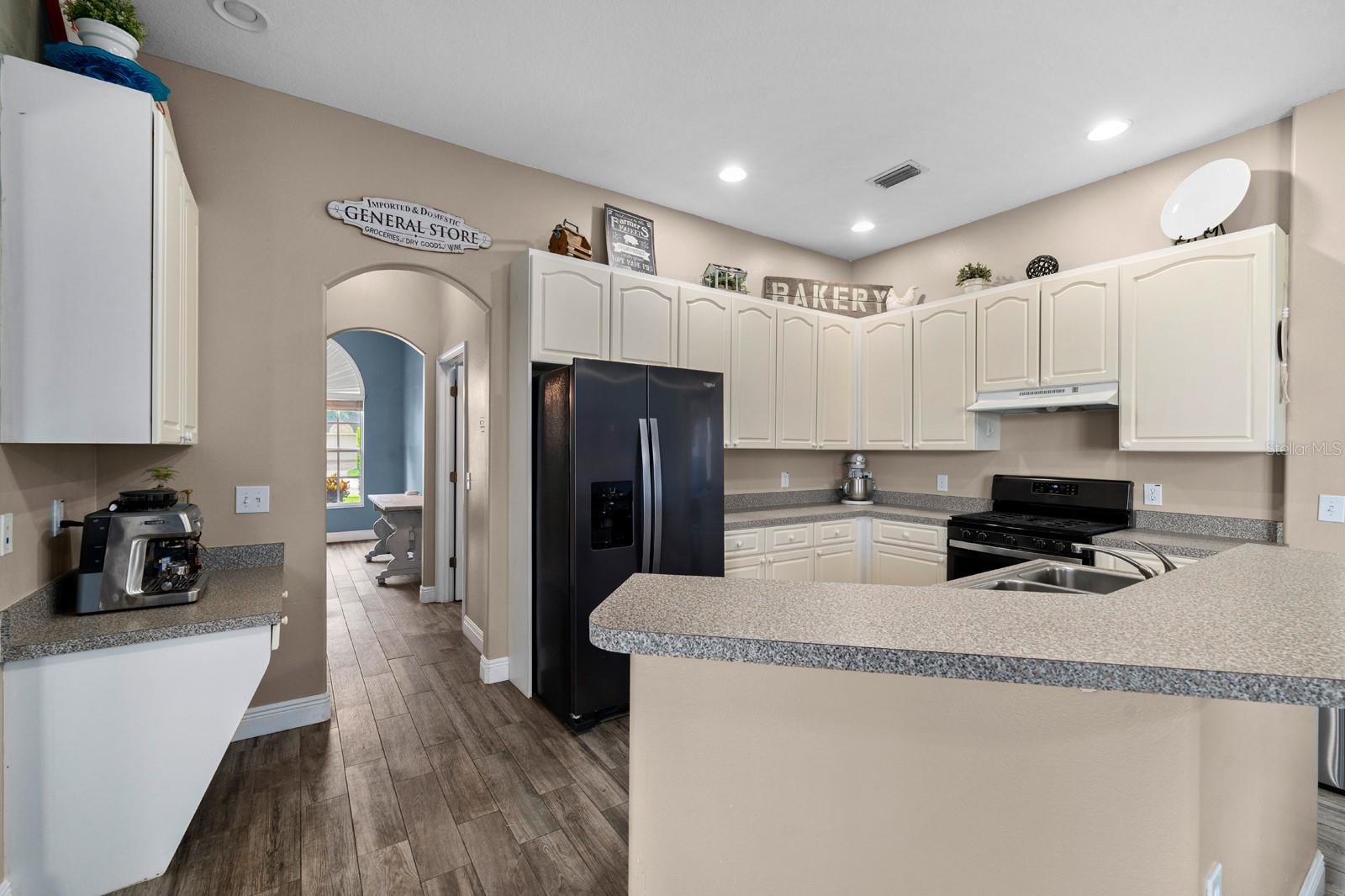 Image 15 of 40 For 2808 Abbey Grove Drive