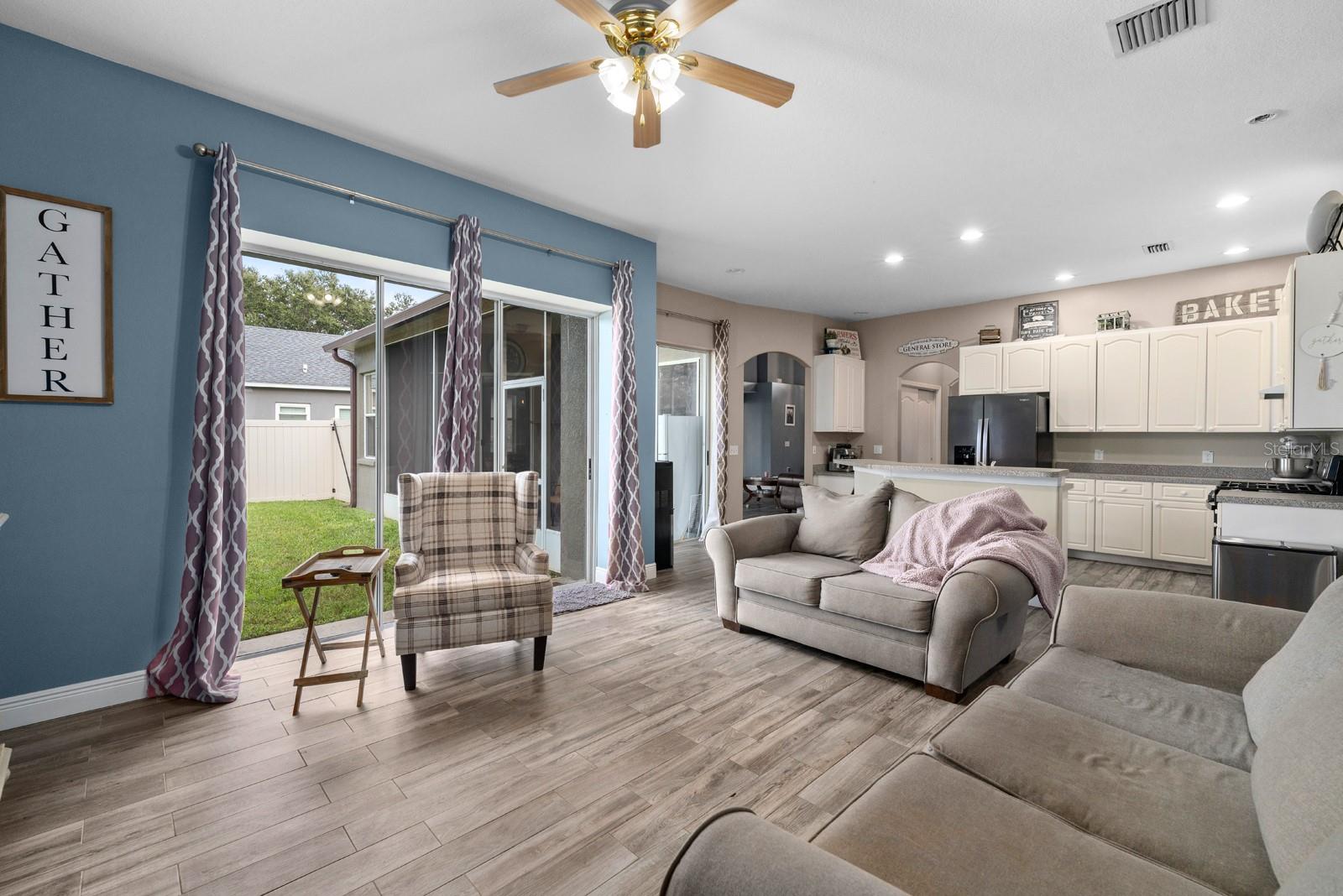 Image 17 of 40 For 2808 Abbey Grove Drive