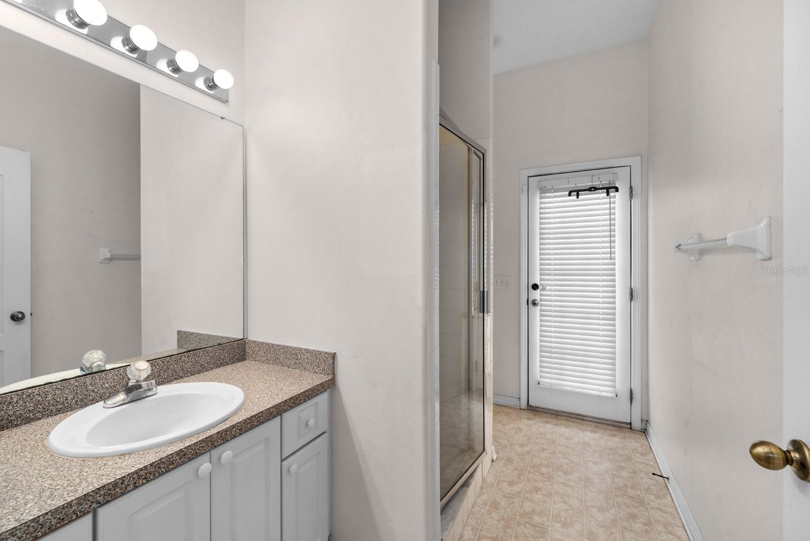 Image 20 of 40 For 2808 Abbey Grove Drive
