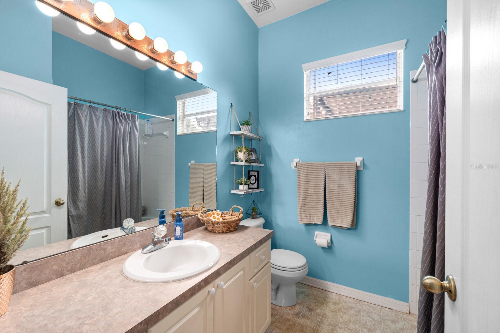 Image 23 of 40 For 2808 Abbey Grove Drive