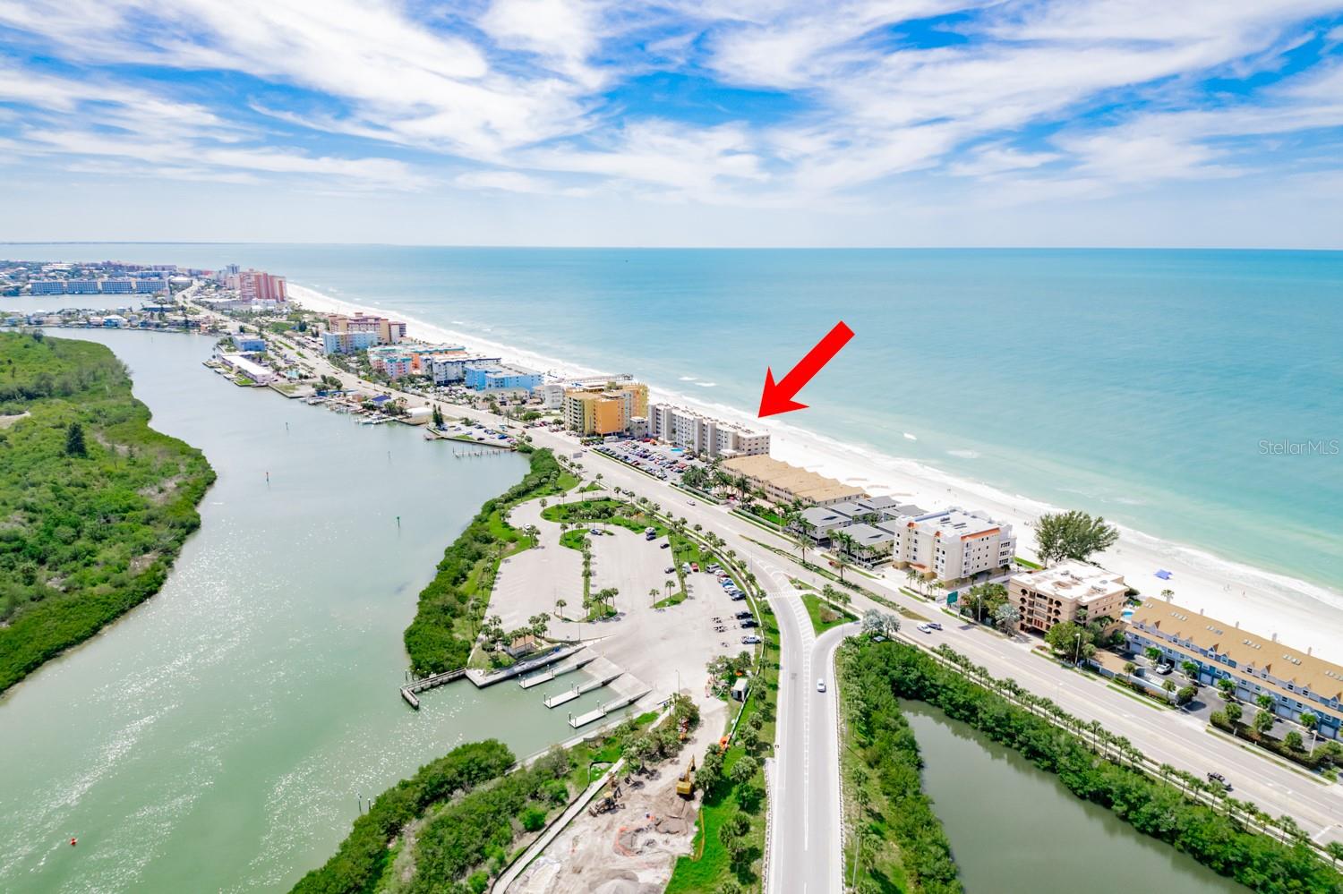Image 15 of 43 For 18650 Gulf Boulevard 203