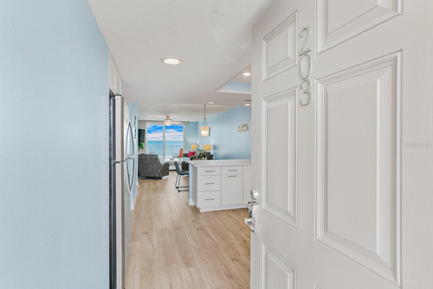 Image 18 of 43 For 18650 Gulf Boulevard 203