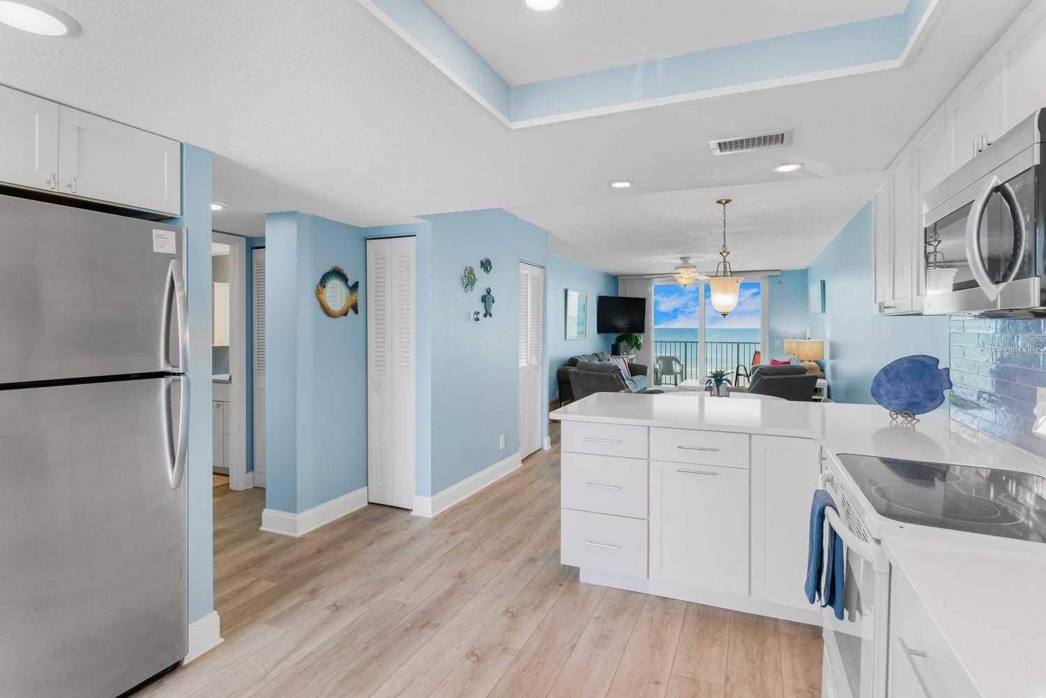 Image 20 of 43 For 18650 Gulf Boulevard 203