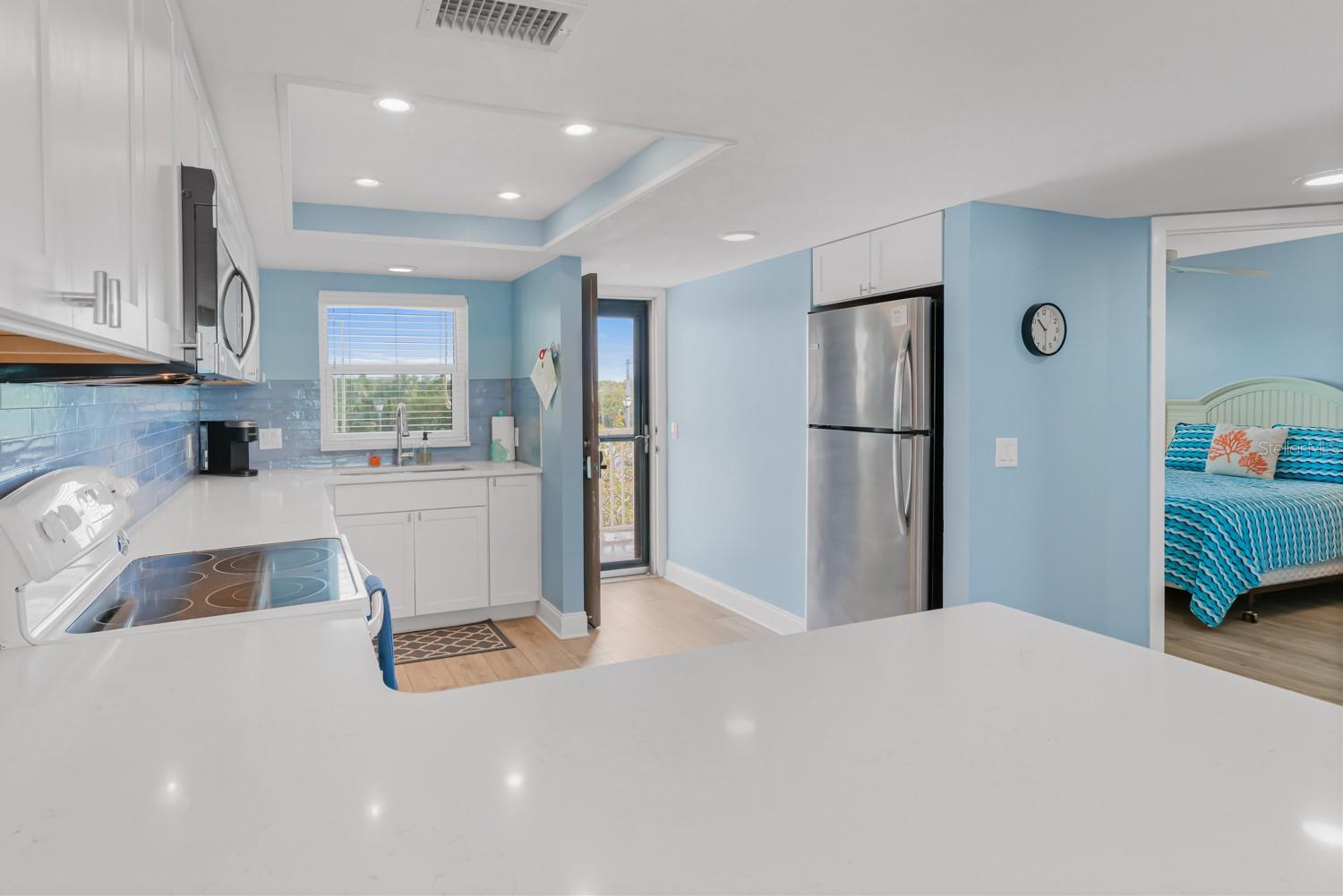 Image 21 of 43 For 18650 Gulf Boulevard 203