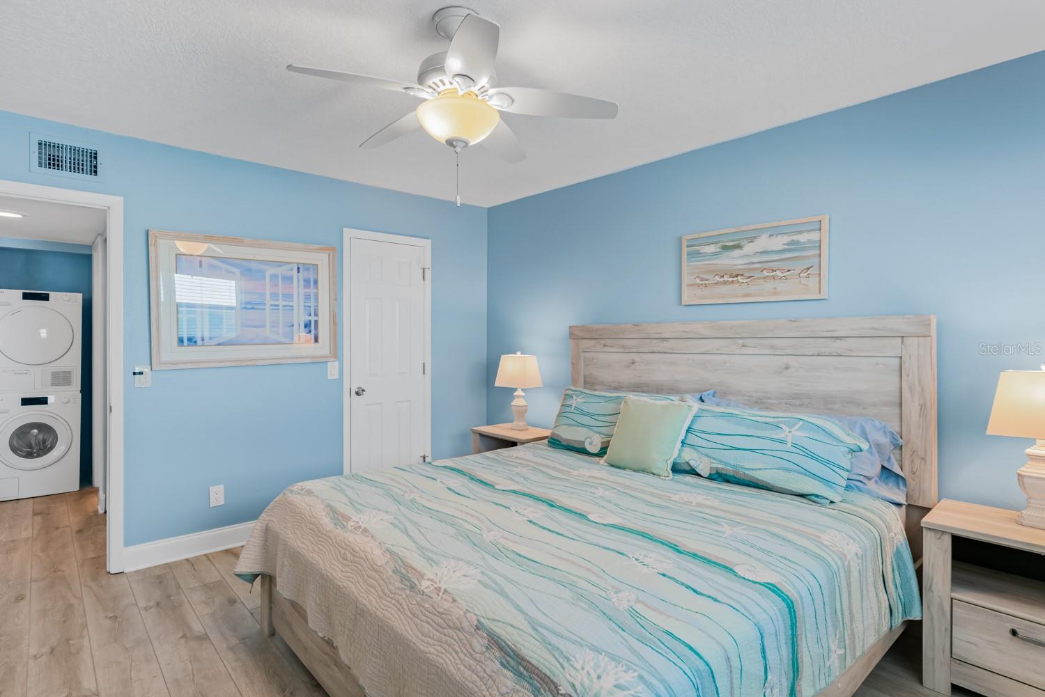 Image 33 of 43 For 18650 Gulf Boulevard 203