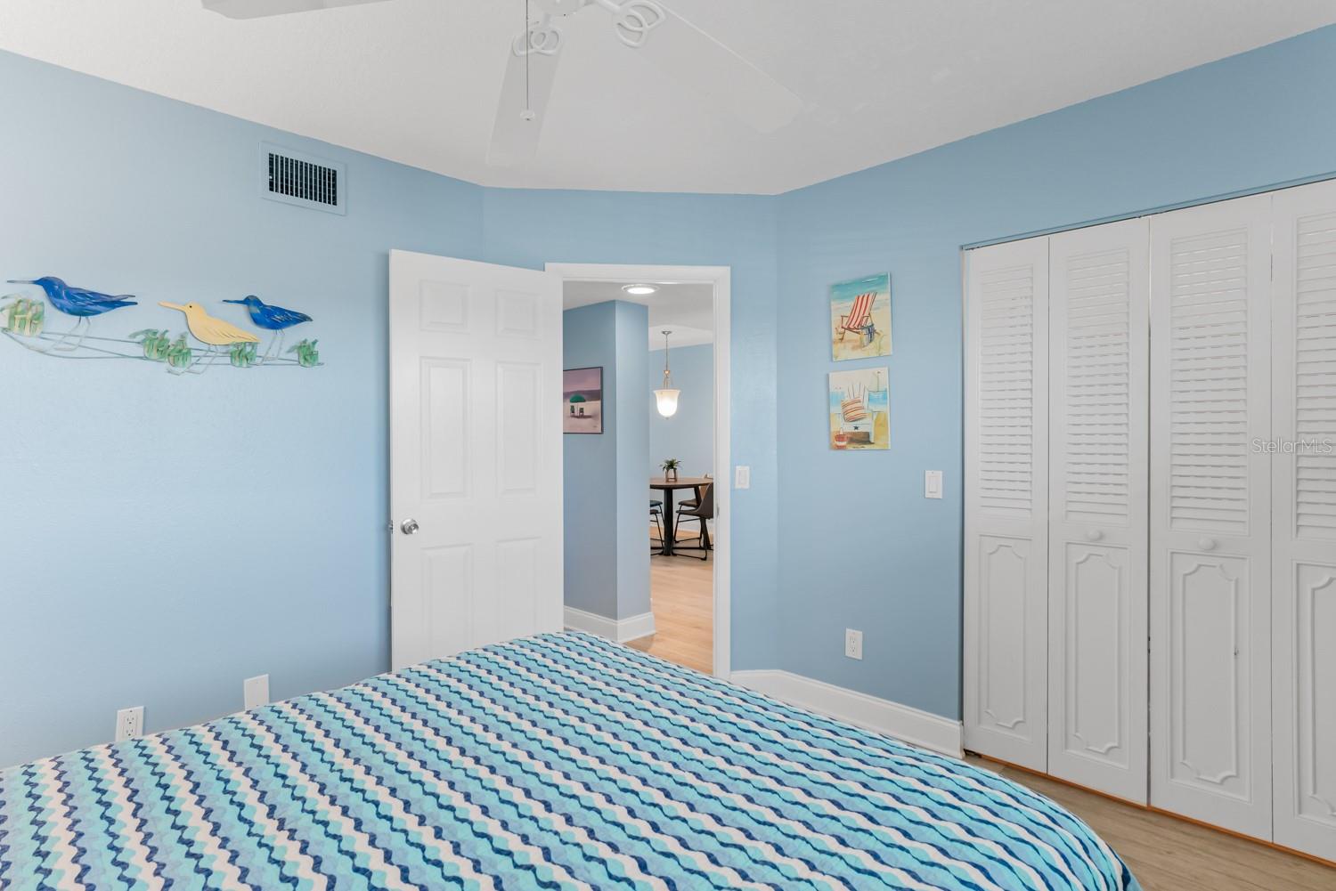 Image 36 of 43 For 18650 Gulf Boulevard 203