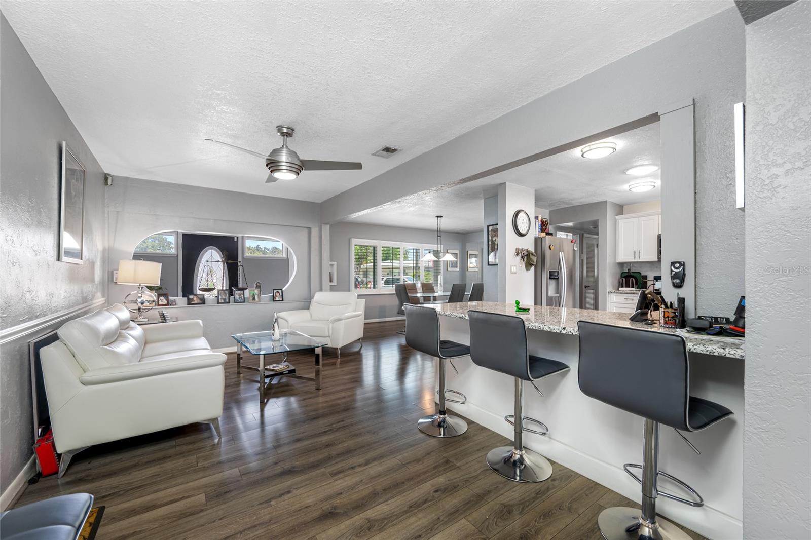 Image 11 of 47 For 8444 8th Way N