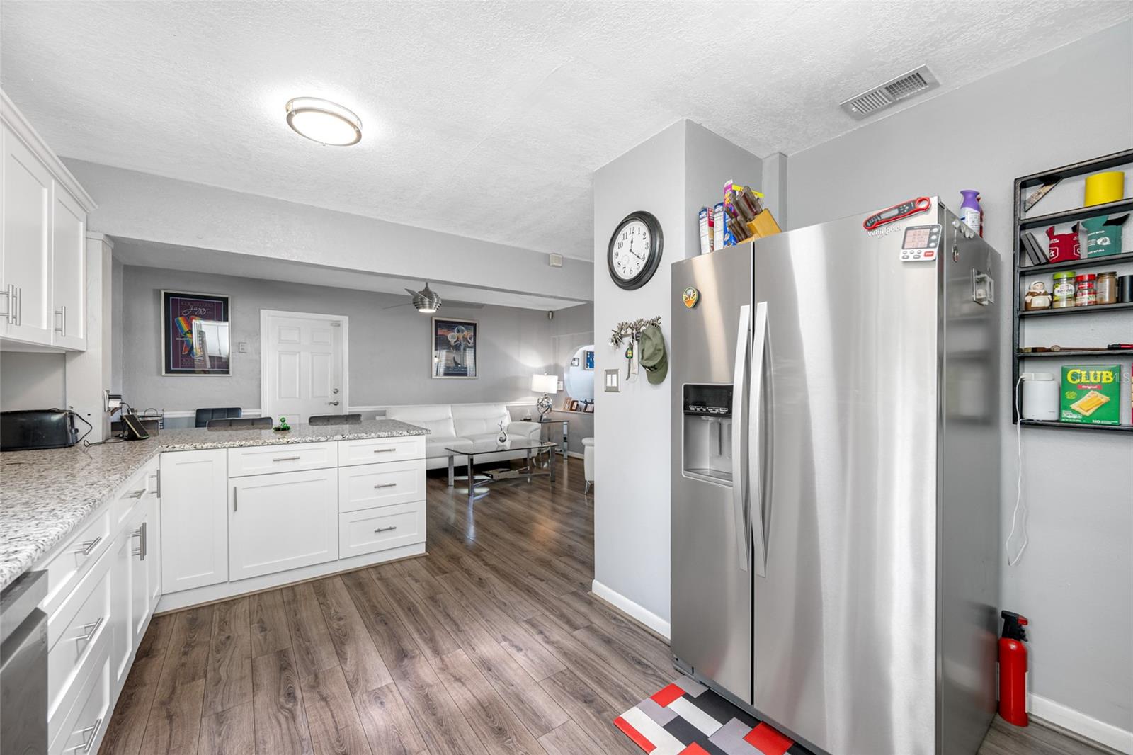 Image 25 of 47 For 8444 8th Way N