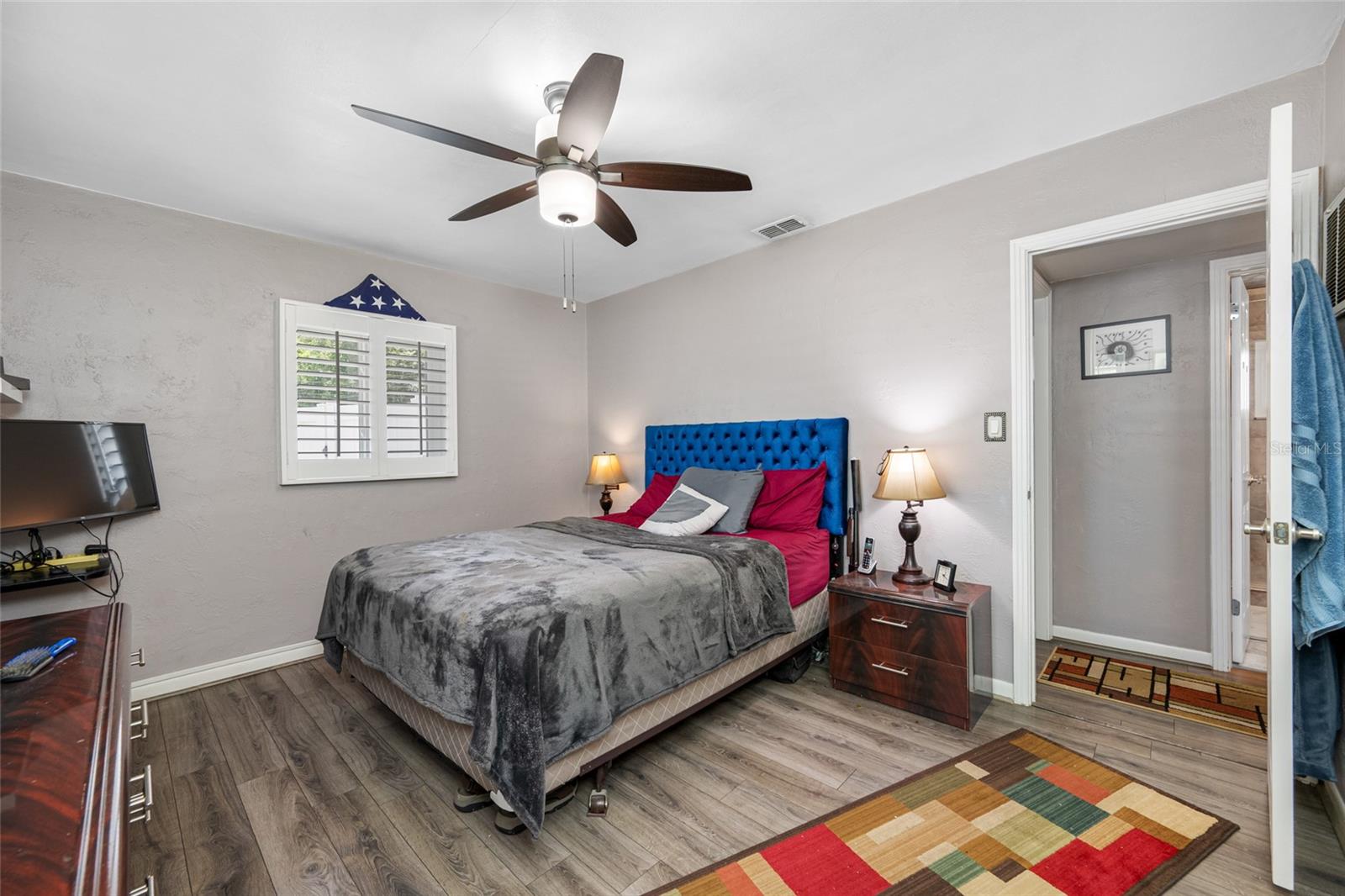 Image 26 of 47 For 8444 8th Way N