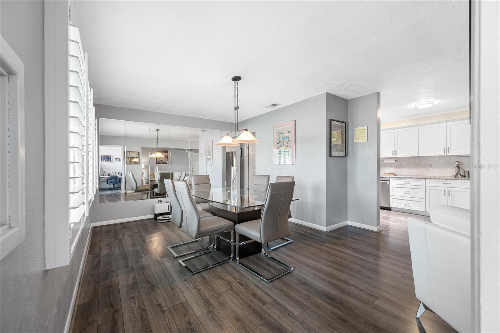 Image 7 of 47 For 8444 8th Way N