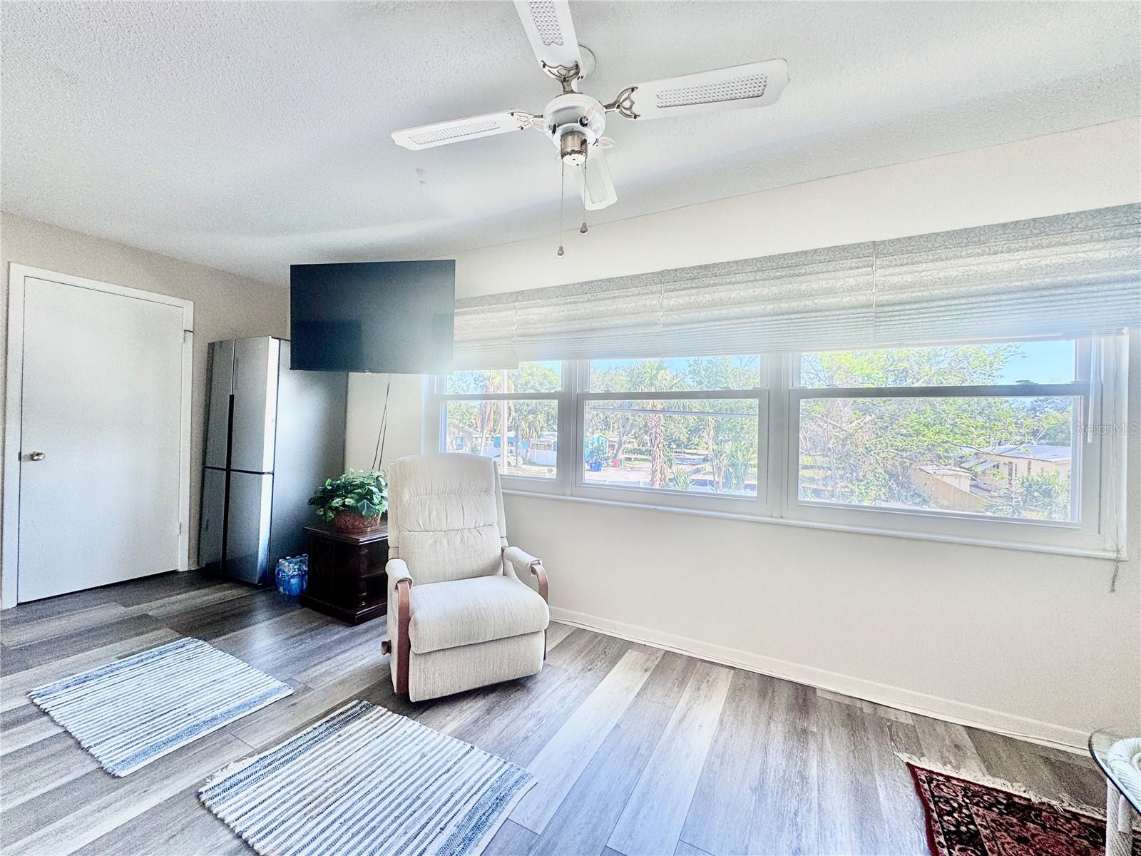 Image 17 of 27 For 5217 81st Street N 22