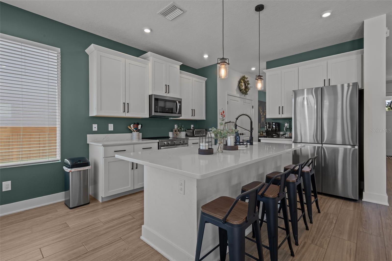 Image 10 of 45 For 710 River Heights Avenue