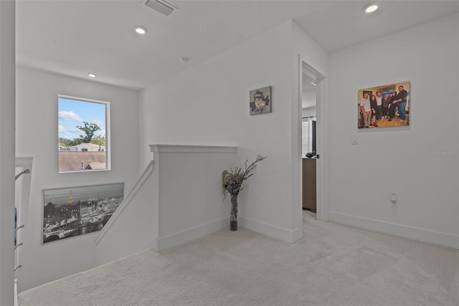 Image 20 of 45 For 710 River Heights Avenue