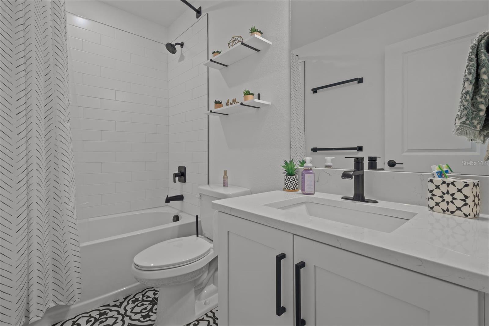 Image 30 of 45 For 710 River Heights Avenue