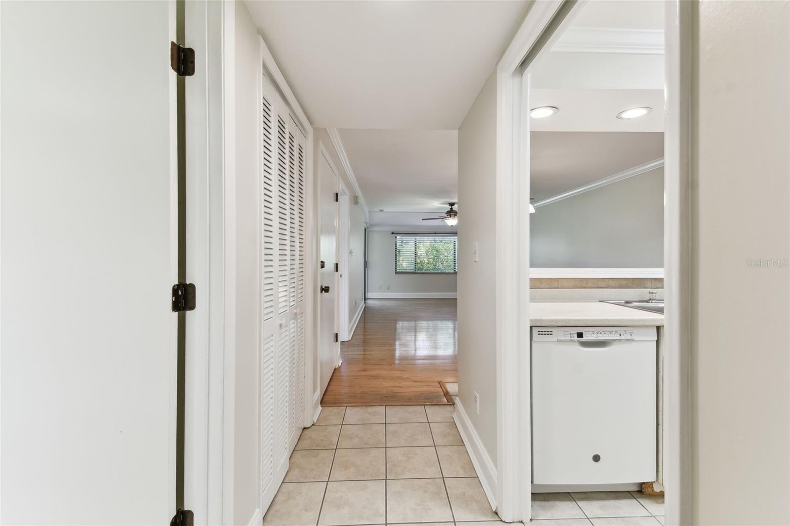 Image 4 of 41 For 4946 Mill Pond Road 3180