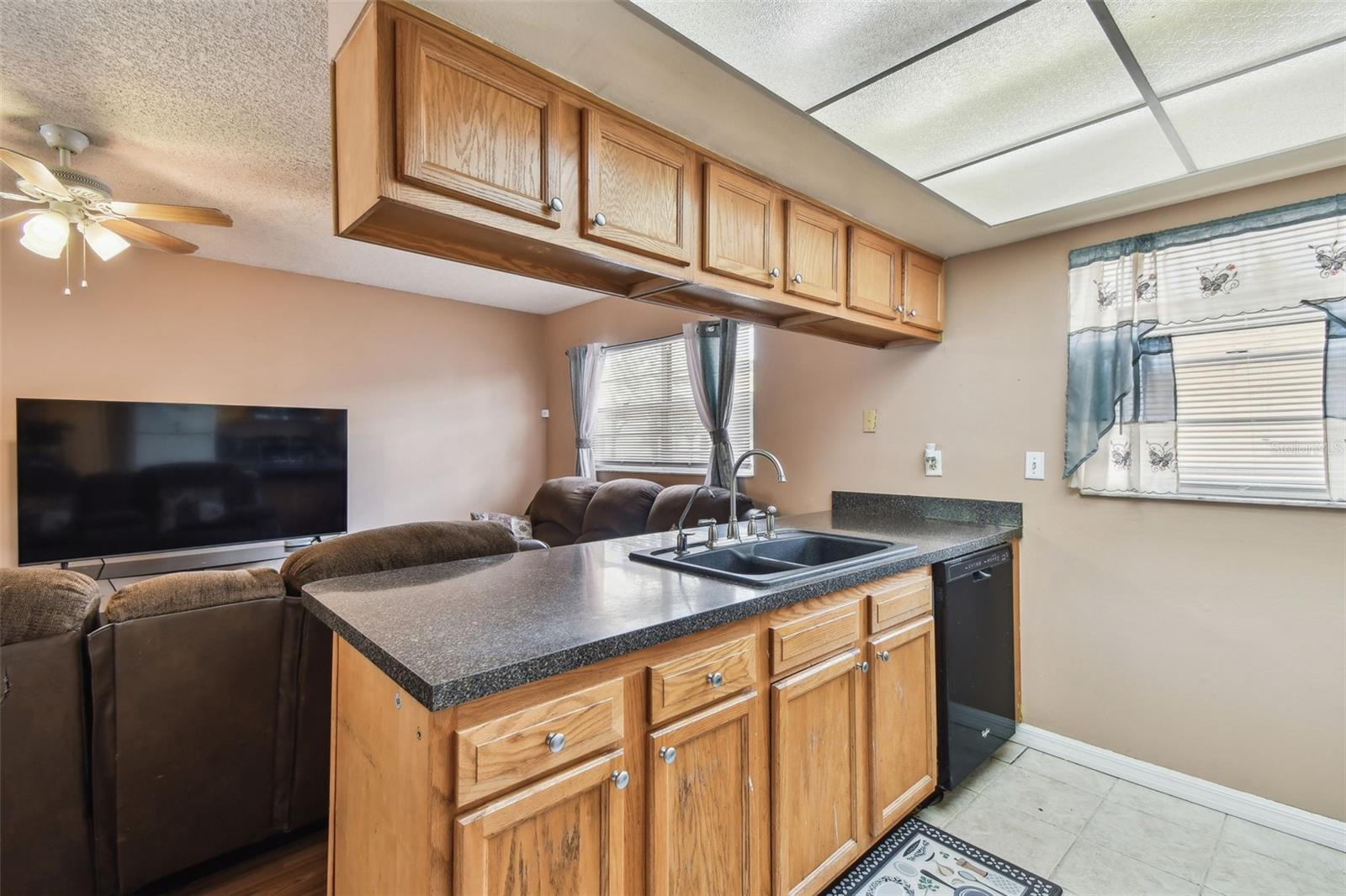 Image 13 of 92 For 8531 Woodcrest Drive