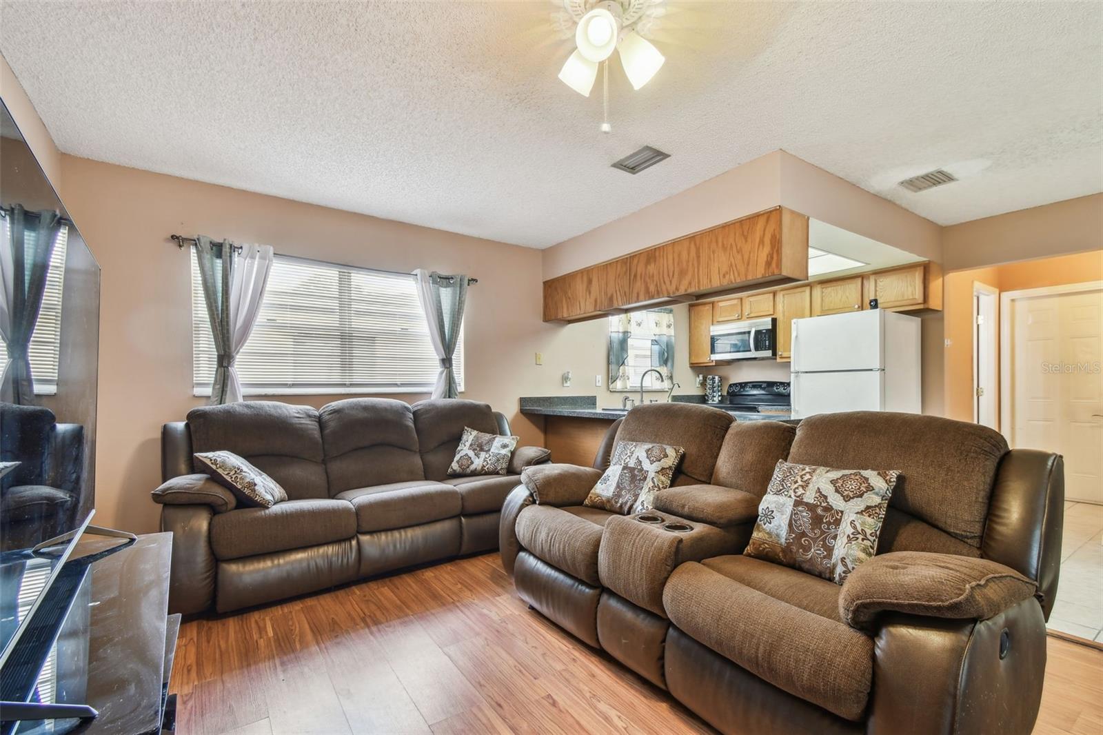 Image 25 of 92 For 8531 Woodcrest Drive