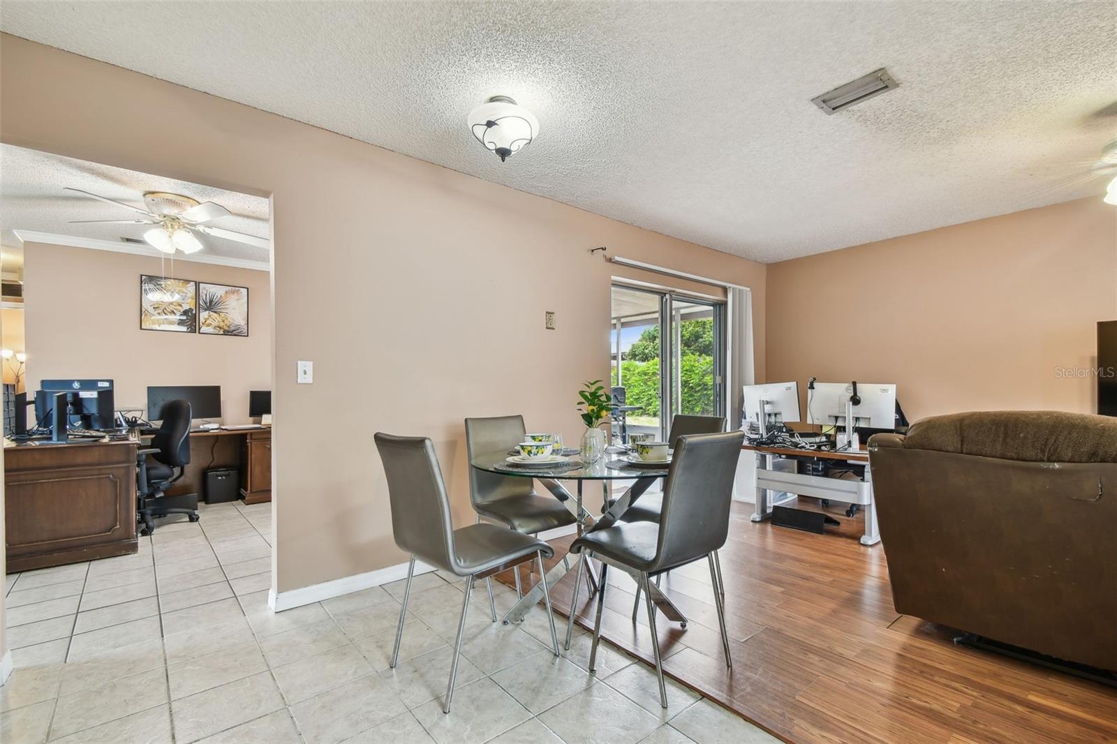 Image 26 of 92 For 8531 Woodcrest Drive