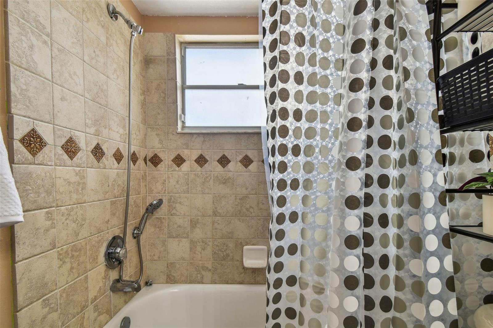 Image 28 of 92 For 8531 Woodcrest Drive