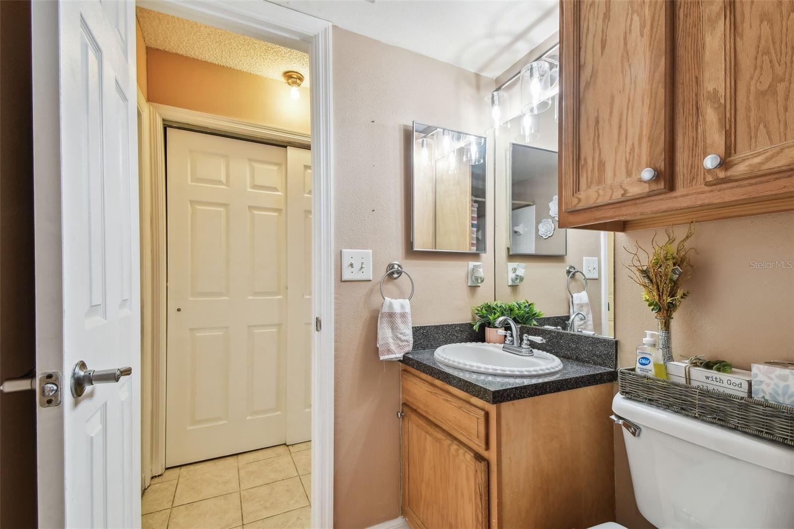 Image 32 of 92 For 8531 Woodcrest Drive