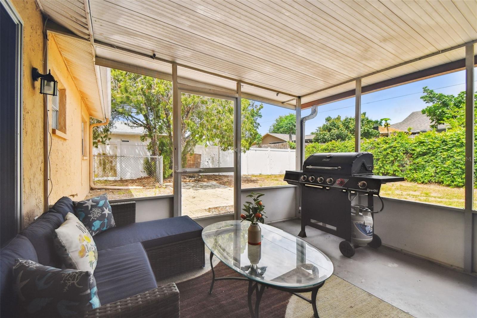 Image 36 of 92 For 8531 Woodcrest Drive