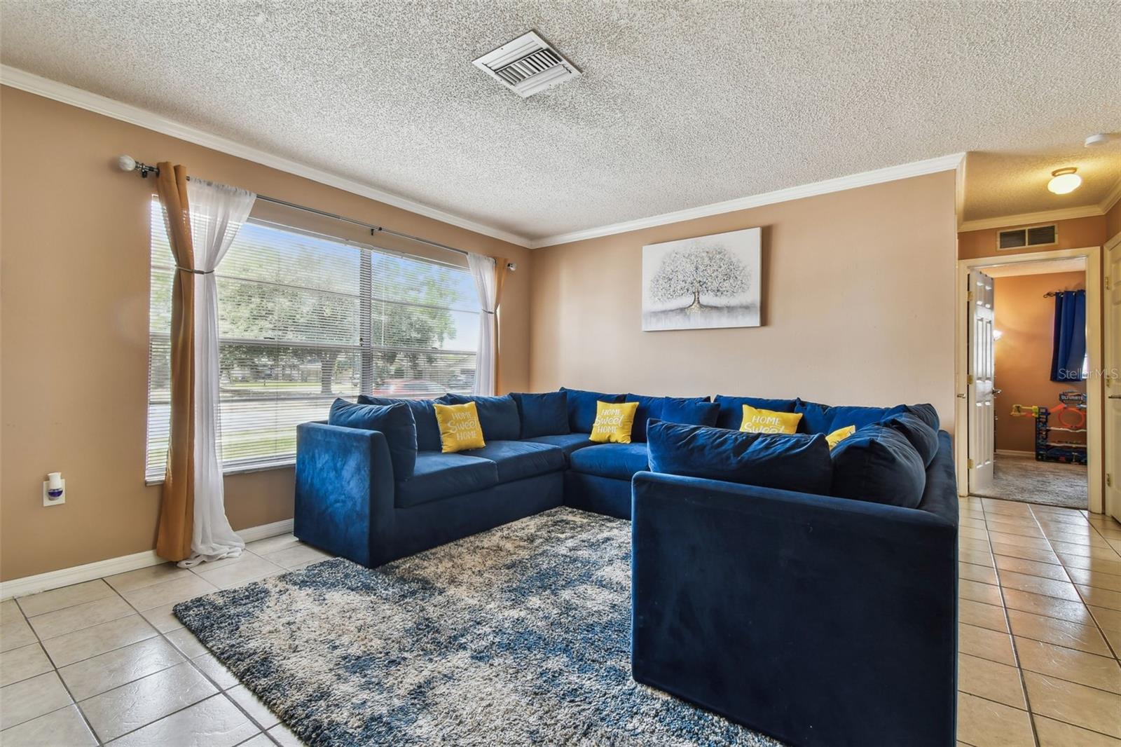 Image 7 of 92 For 8531 Woodcrest Drive
