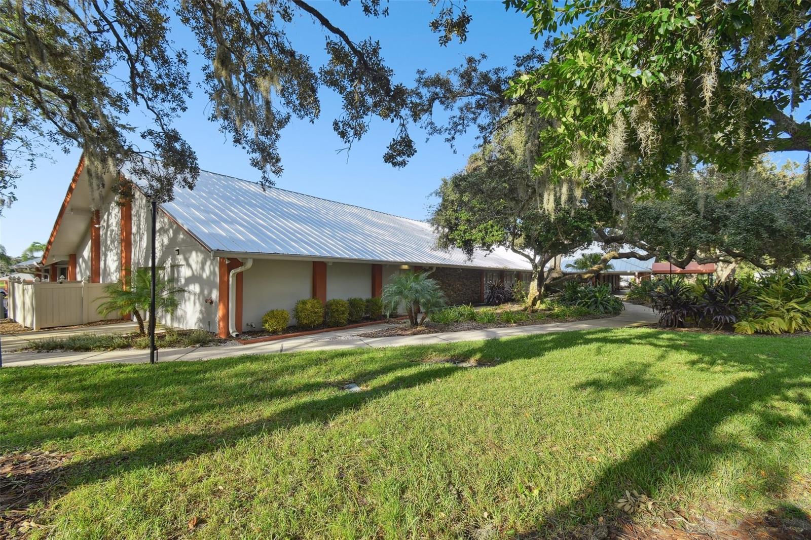 Image 75 of 92 For 8531 Woodcrest Drive