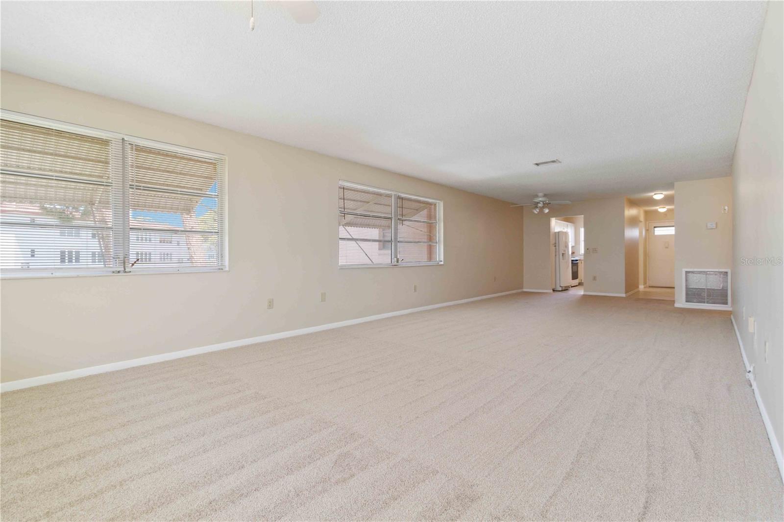 Image 11 of 30 For 5623 80th Street N 202