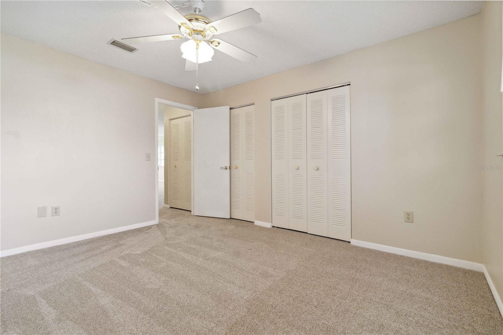Image 21 of 30 For 5623 80th Street N 202