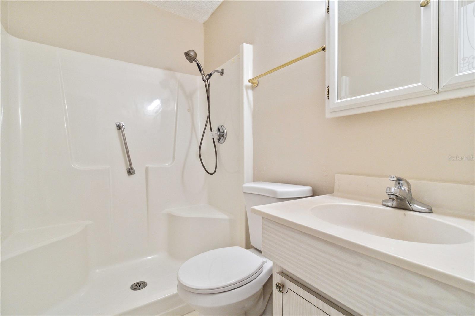 Image 23 of 30 For 5623 80th Street N 202