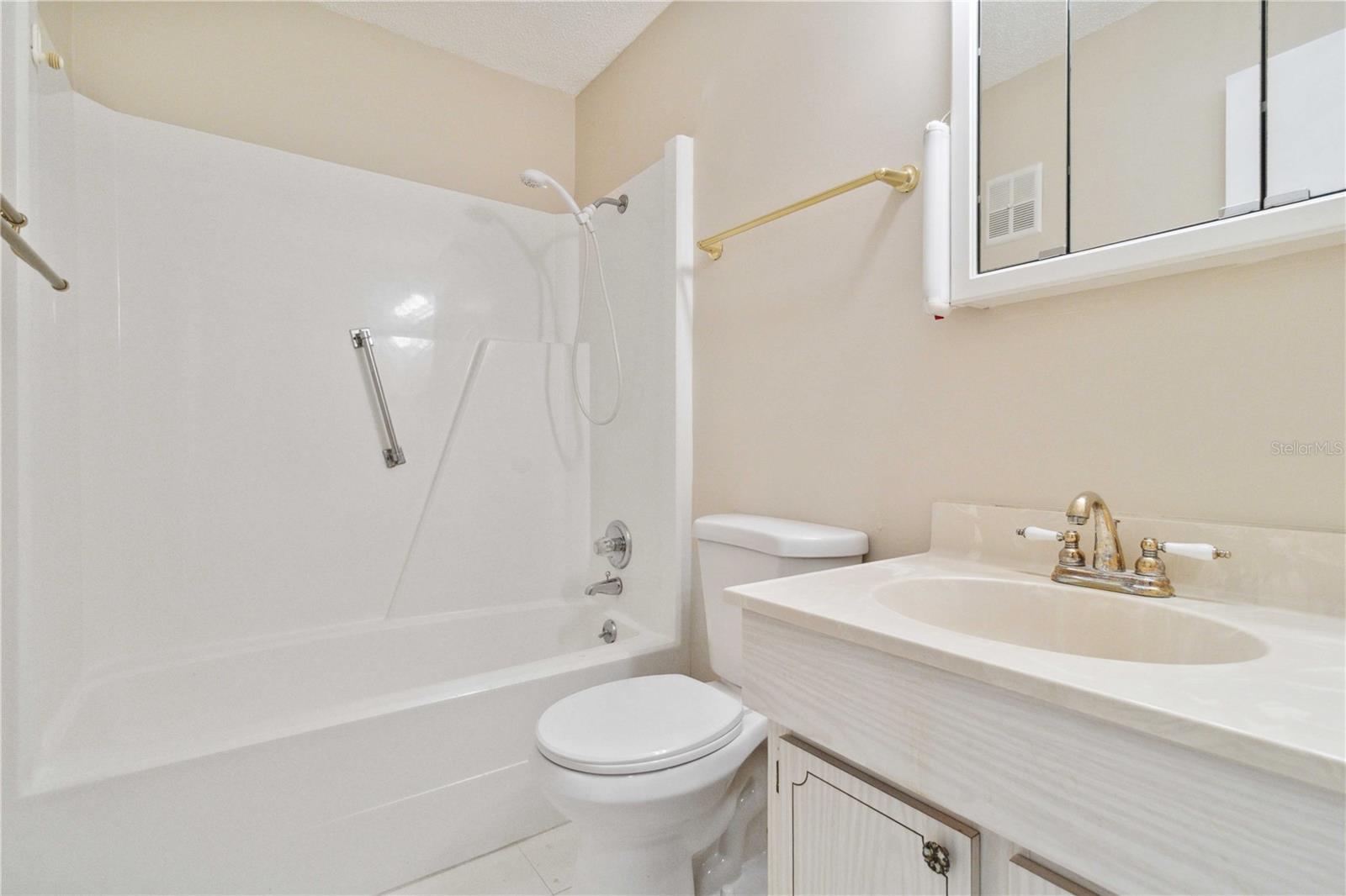 Image 24 of 30 For 5623 80th Street N 202
