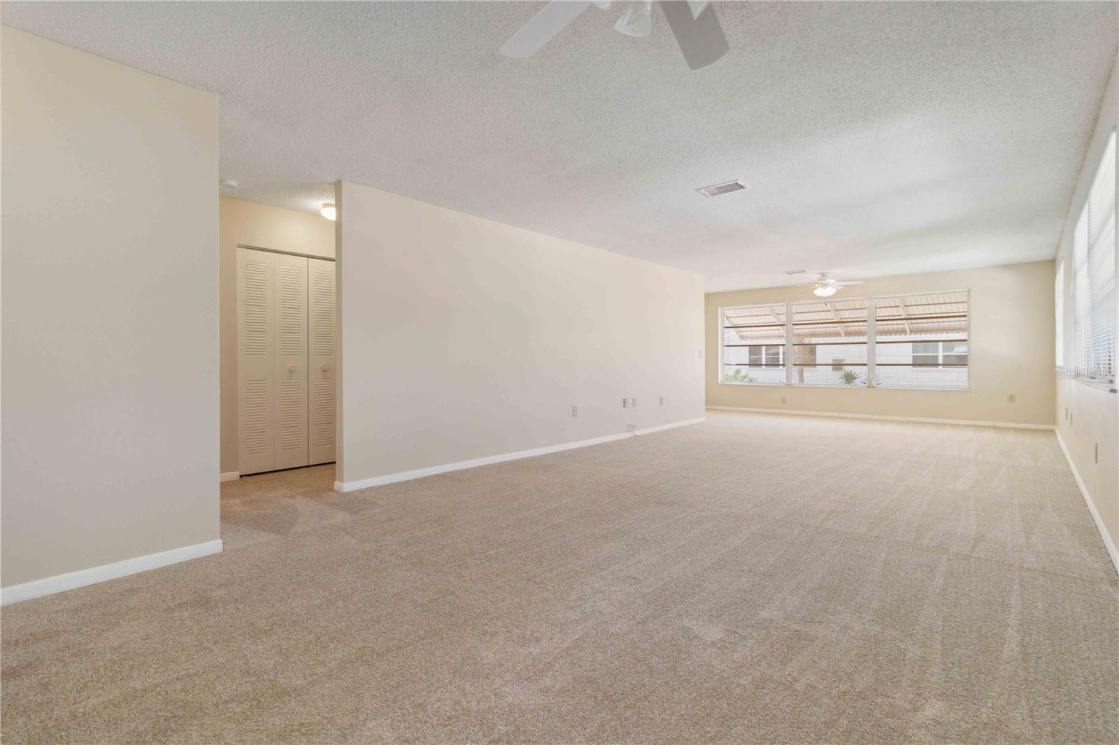 Image 8 of 30 For 5623 80th Street N 202
