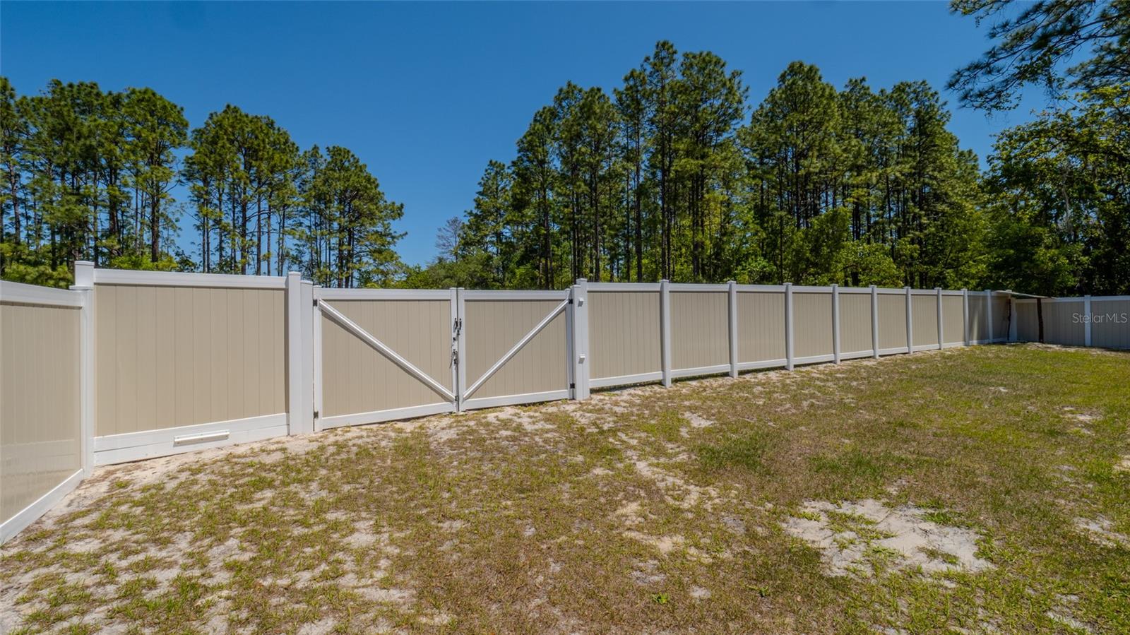 Image 43 of 47 For 8007 135th Loop
