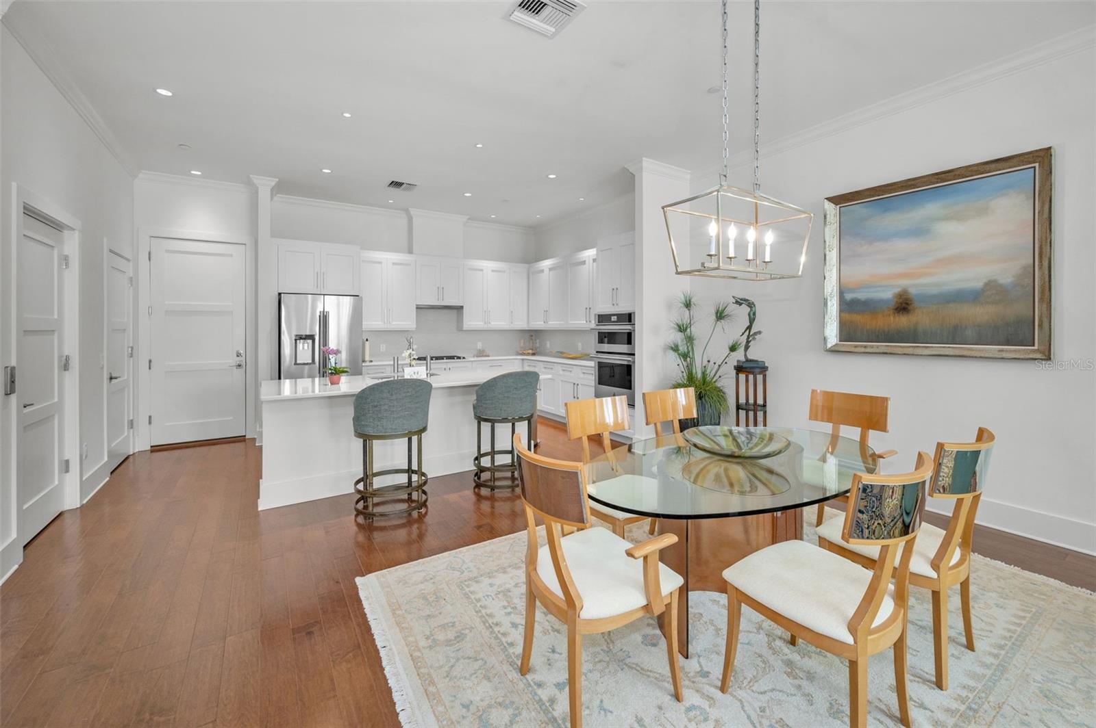 Listing photo id 8 for 15 Palm Terrace